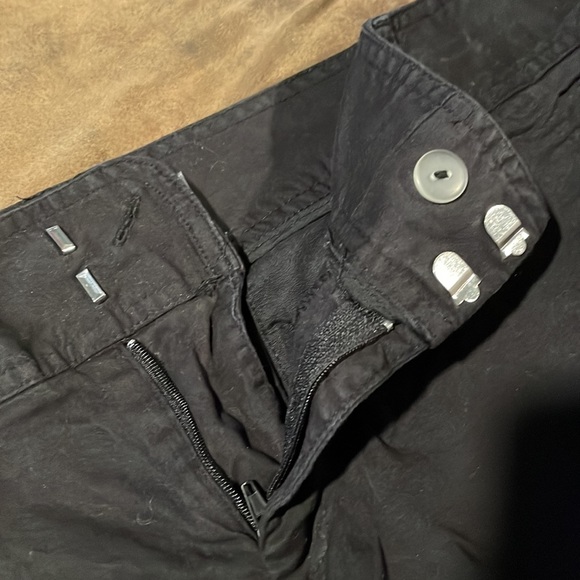 Daisy Fuentes Bermuda Shorts size 8 - Picture 3 of 3